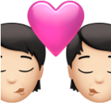 Apple(iPhone) Kiss: Light Skin Tone Emoji